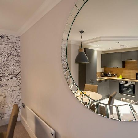 Apartmán 2 London Mews York Exteriér fotografie